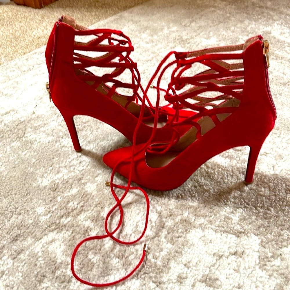 RED heels 6.5